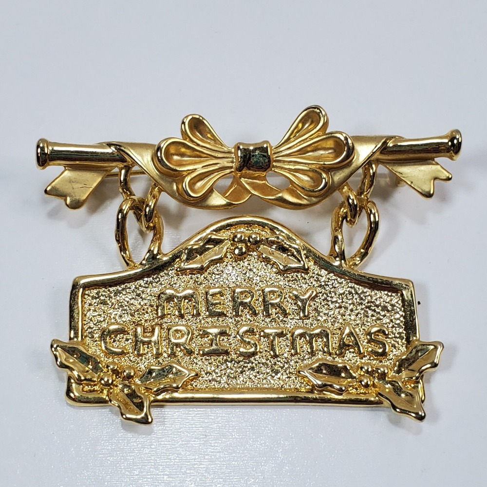 Vintage Signed AJC Gold Tone Hanging Merry Christmas Sign Holly Bow Brooch Pin